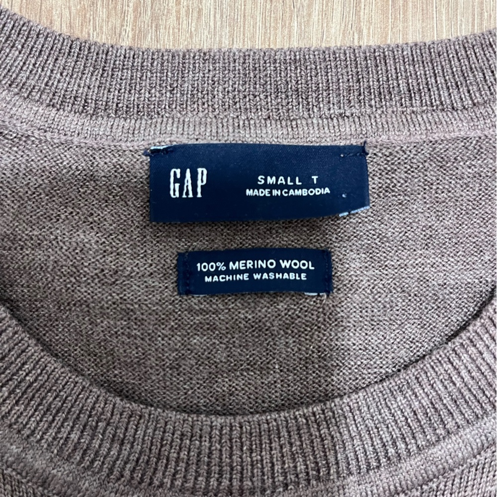 Gap Merino Lightweight Sweater Small Tall - Picture 2 of 7